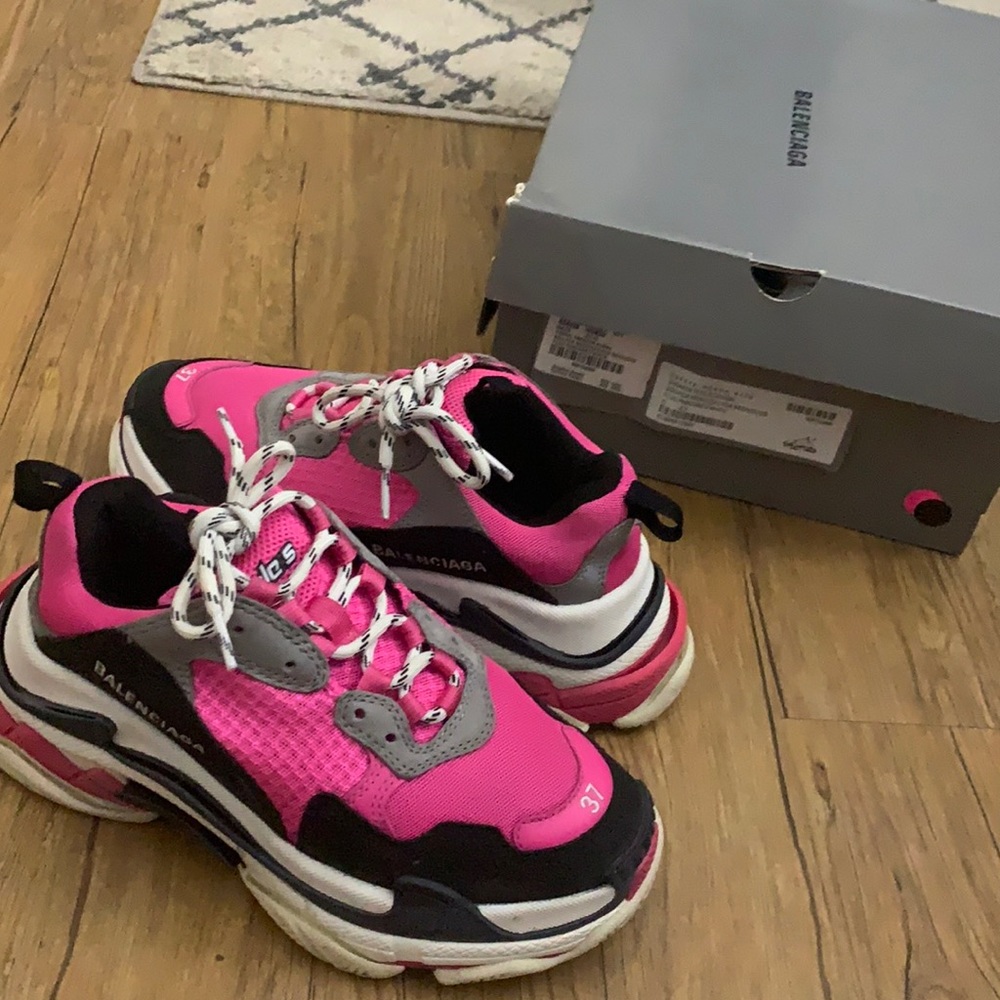 I am selling original Balenciagas